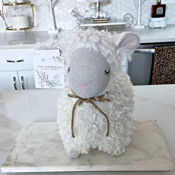 NEW! BOHO FARMHOUSE RESIN & FAUX FUR LARGE LAMB DECOR - Picture 2 of 7